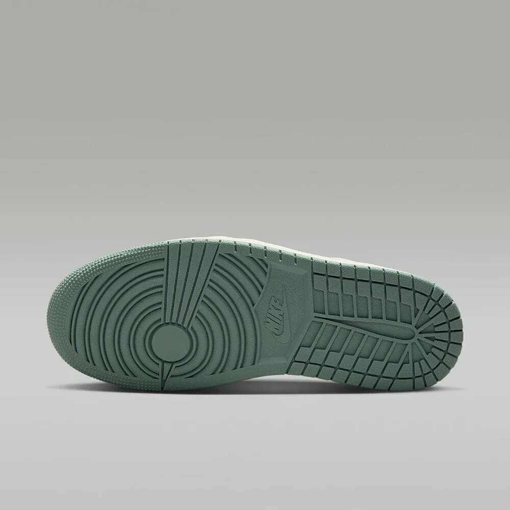 Women's Air Jordan 1 Low-Top Shoes